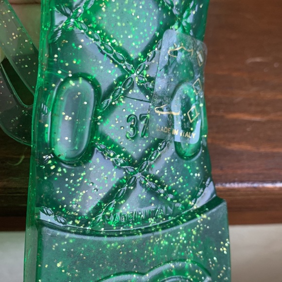 Chanel 2008P Camellia Jelly Sandals RARE - Picture 12 of 13